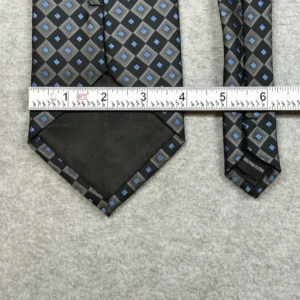 Bergamo New York Black/Blue Geometric Diamond Pattern Silk Tie Classic & Elegant